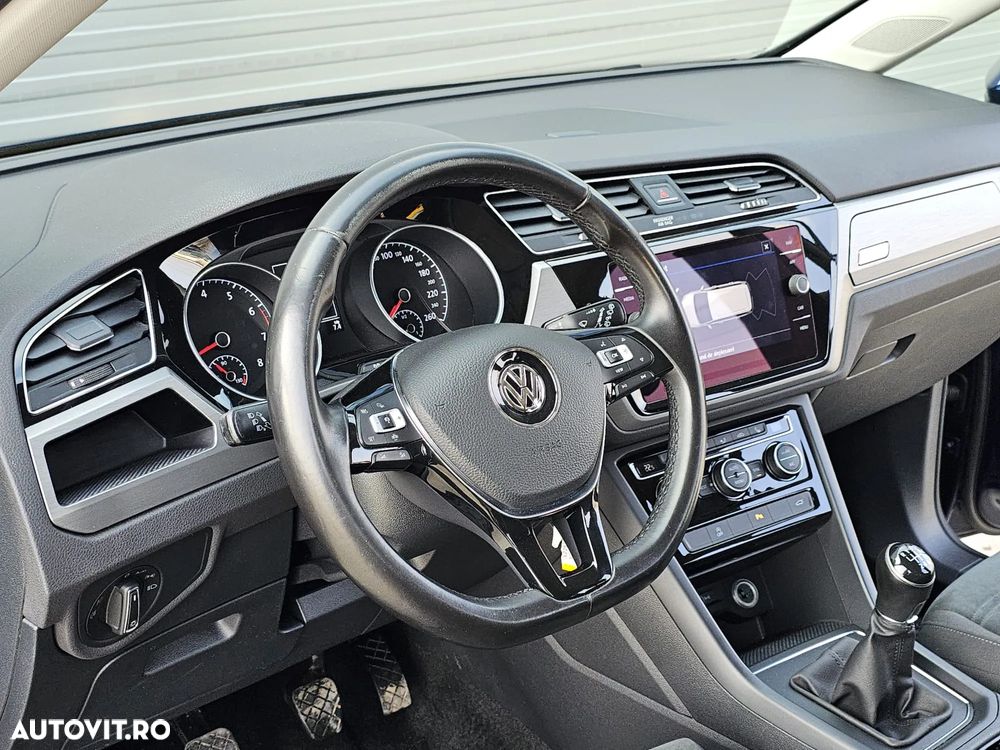 Volkswagen Touran 1.5 TSI ACT OPF Comfortline - 6