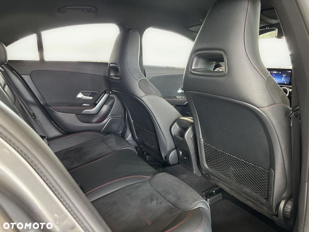 Mercedes-Benz CLA - 22