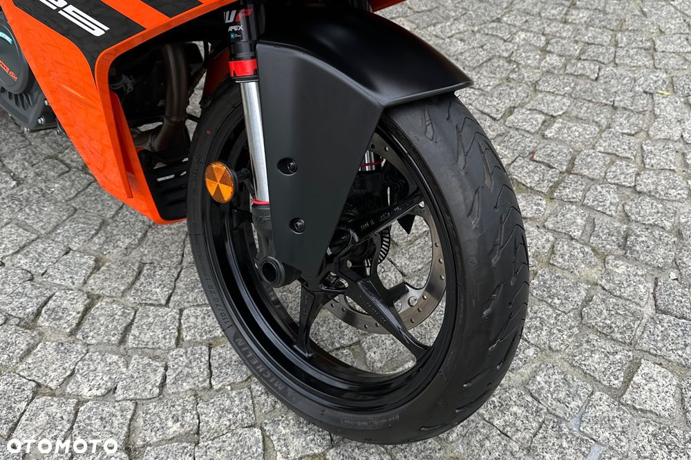 KTM RC 125 - 5