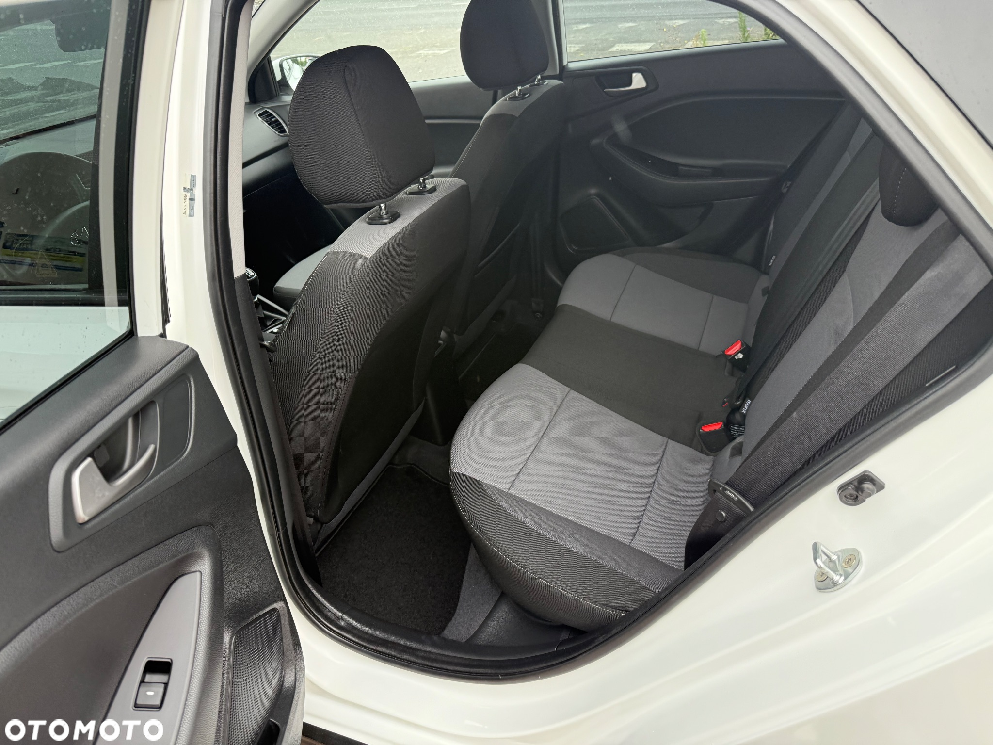 Hyundai i20 blue 1.4 Active Select - 12
