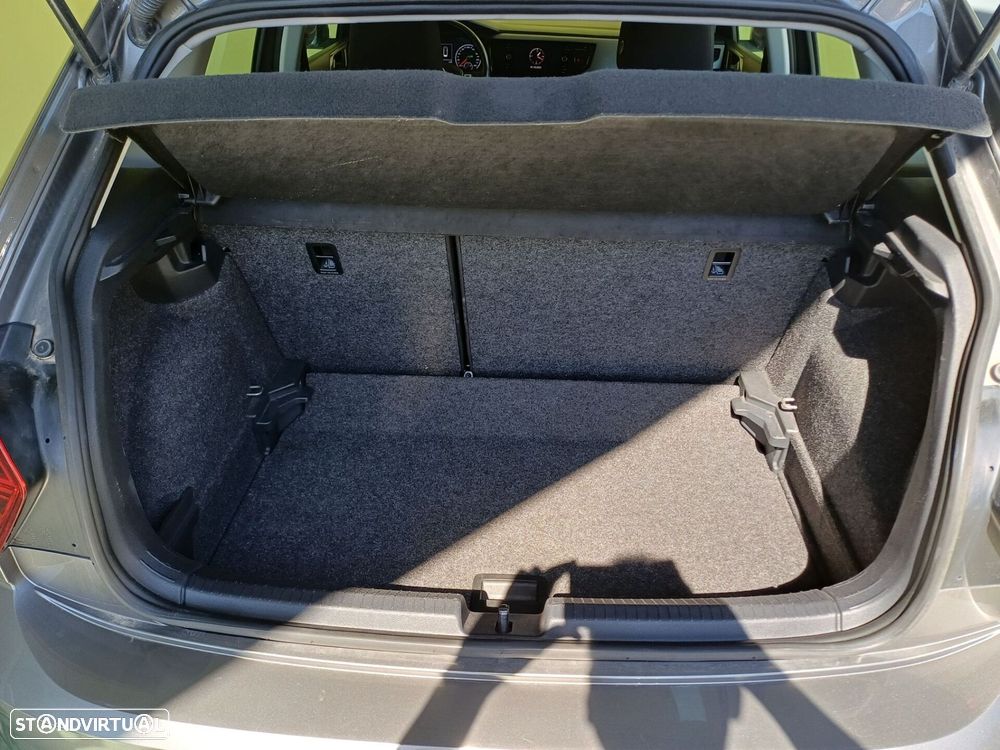 VW Polo 1.0 TSI Life DSG - 18