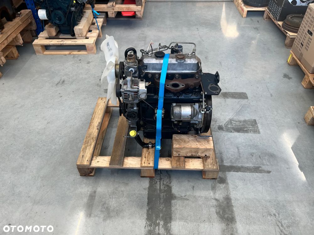 SILNIK ISEKI E3CD E3CE 9000netto - 8