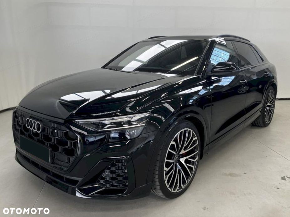 Audi Q8 - 1
