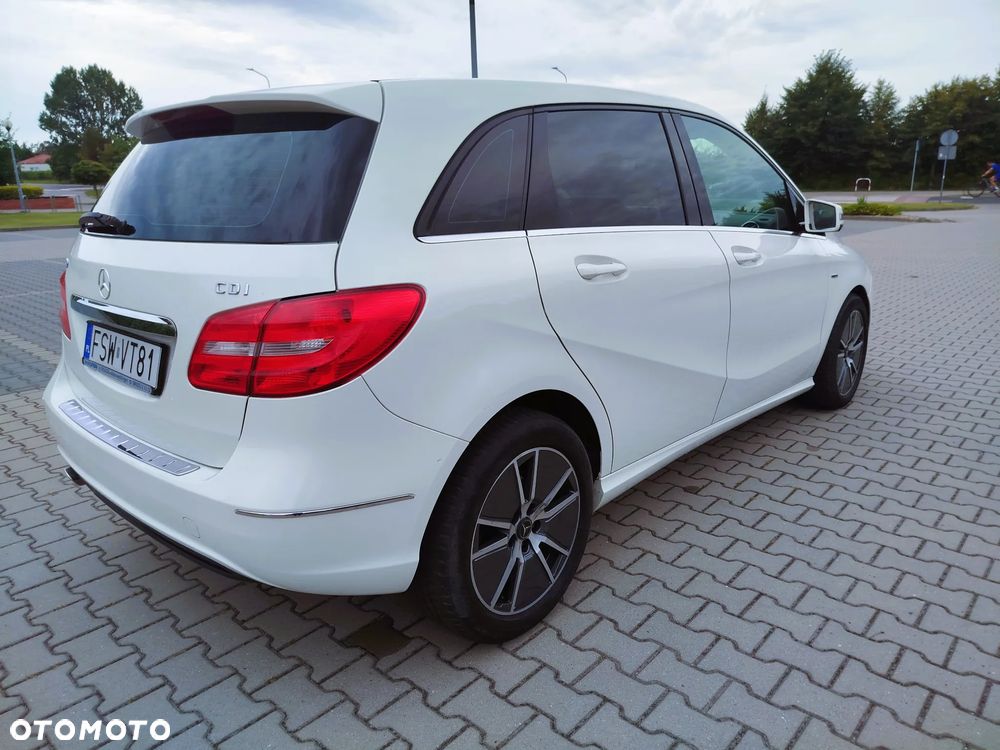 Mercedes-Benz Klasa B 180 CDI (BlueEFFICIENCY) - 5