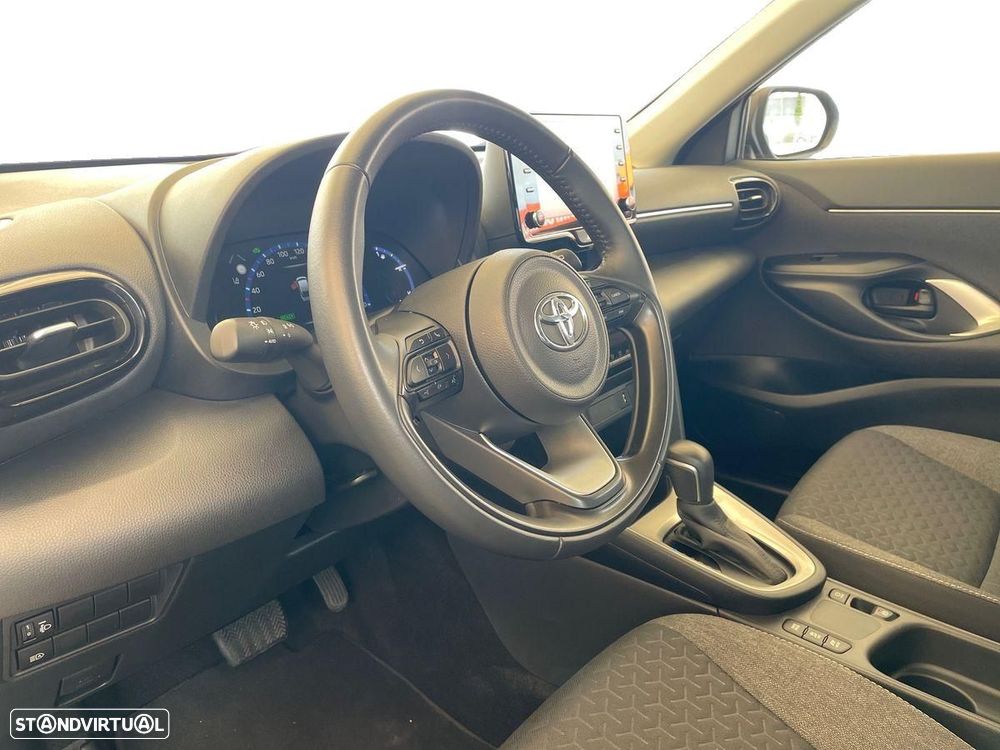 Toyota Yaris Cross 1.5 HDF Comfort Plus - 10