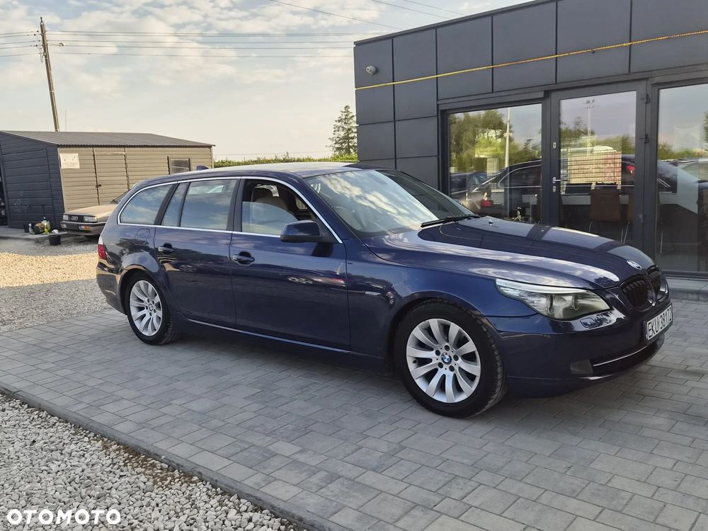 BMW Seria 5 520i - 2