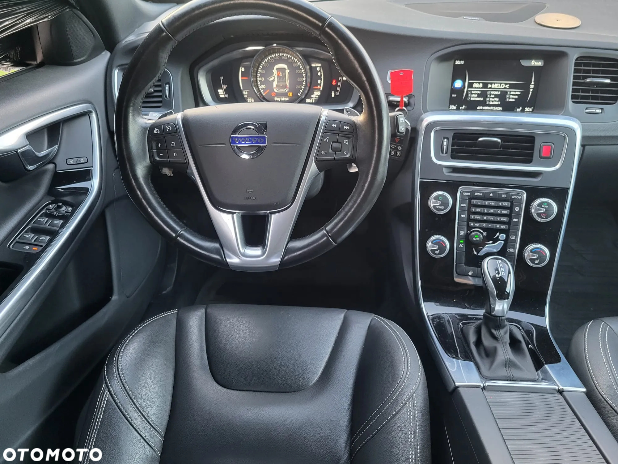 Volvo V60 T5 Geartronic Momentum - 22
