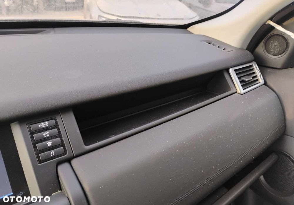 Land Rover Discovery Sport - 17