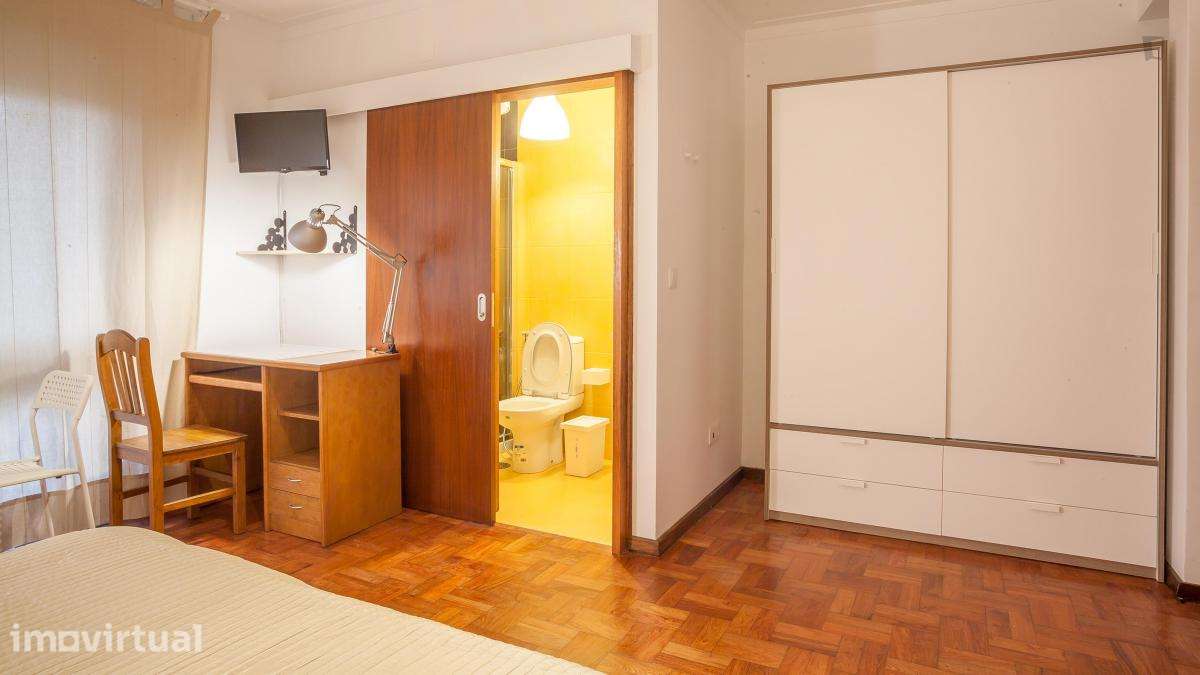 Quarto - localizado em Paranhos Porto - Grande imagem: 4/27