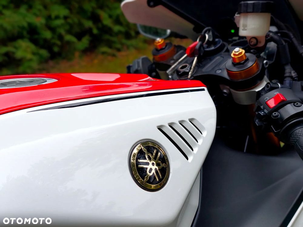 Yamaha YZF - 12