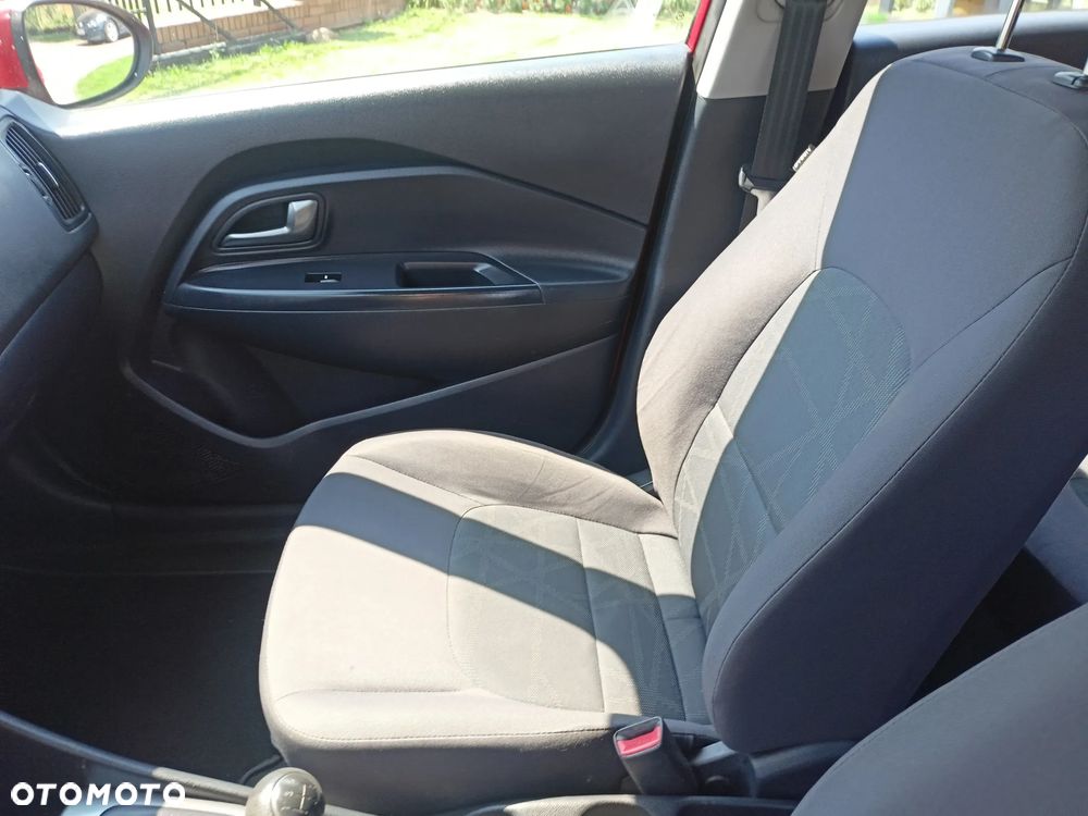 Kia Rio 1.2 Business Line - 10