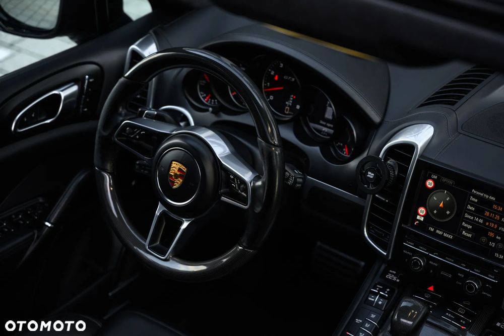 Porsche Cayenne - 33