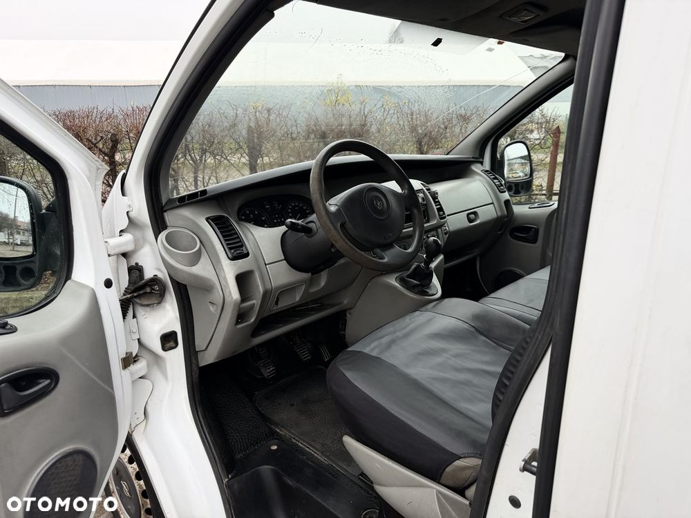 Renault Traffic - 14