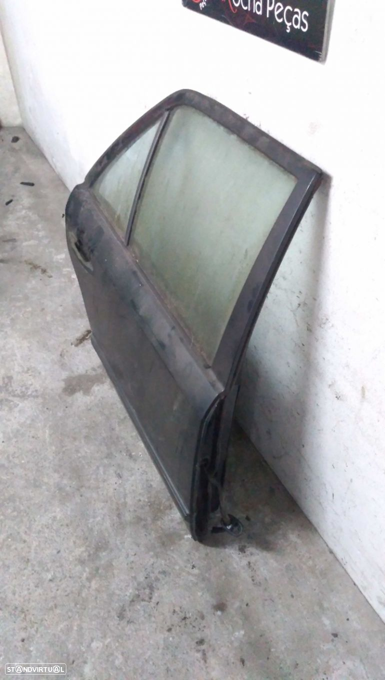 Porta Trás Dto Mercedes-Benz 200 - 300 D (124) - 2