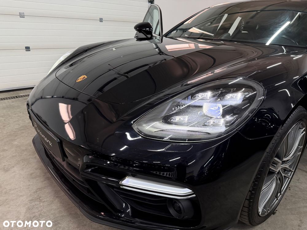 Porsche Panamera Turbo - 16