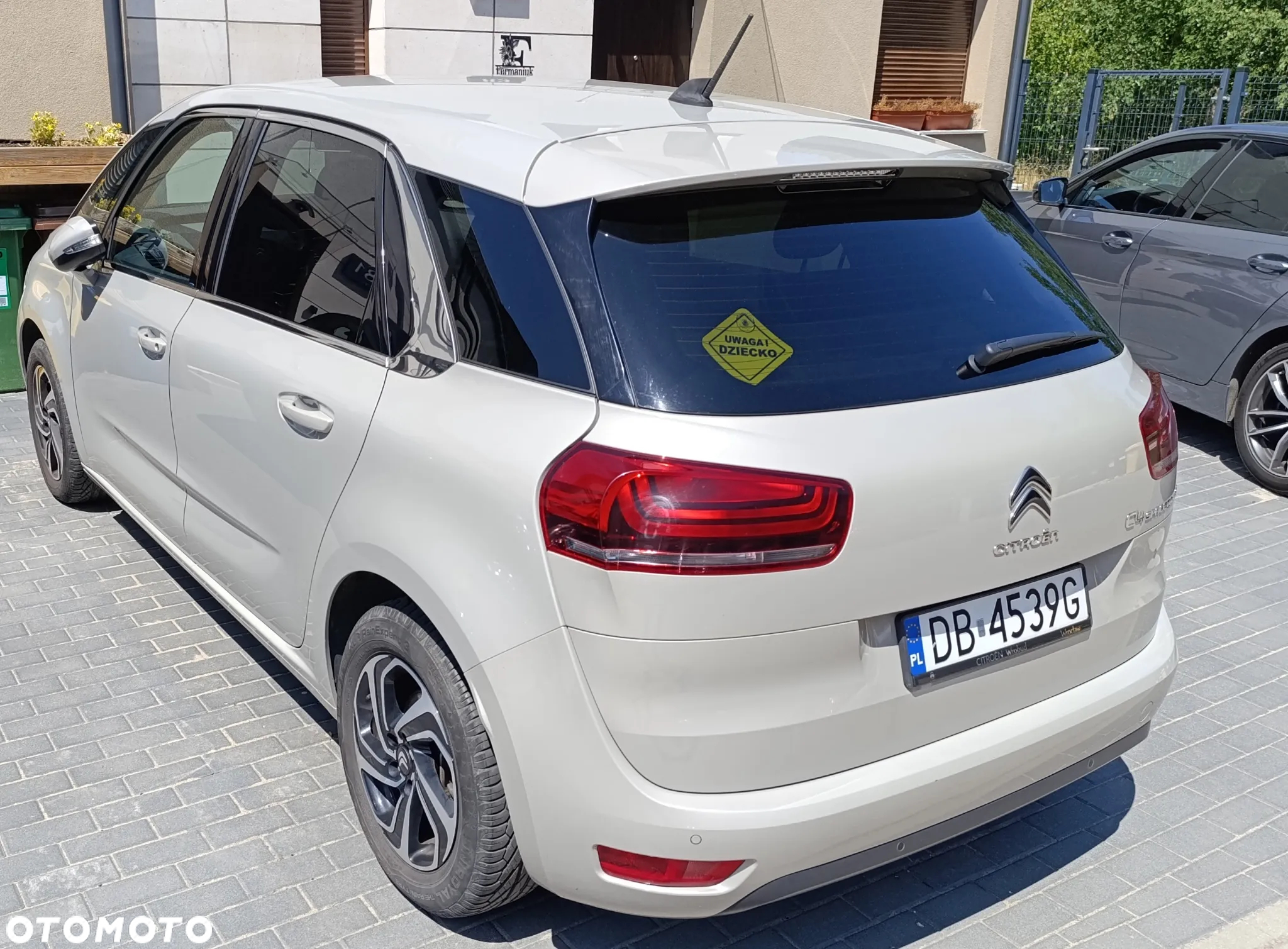 Citroën C4 Picasso 1.2 PureTech MoreLife S&S - 4