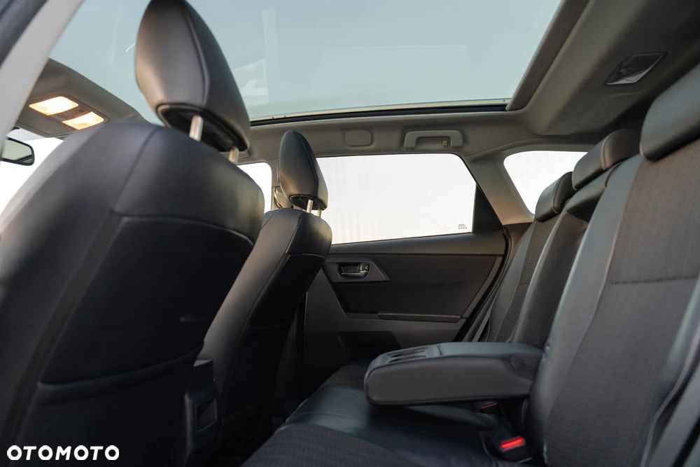 Toyota Auris 1.8 HSD Luna - 31