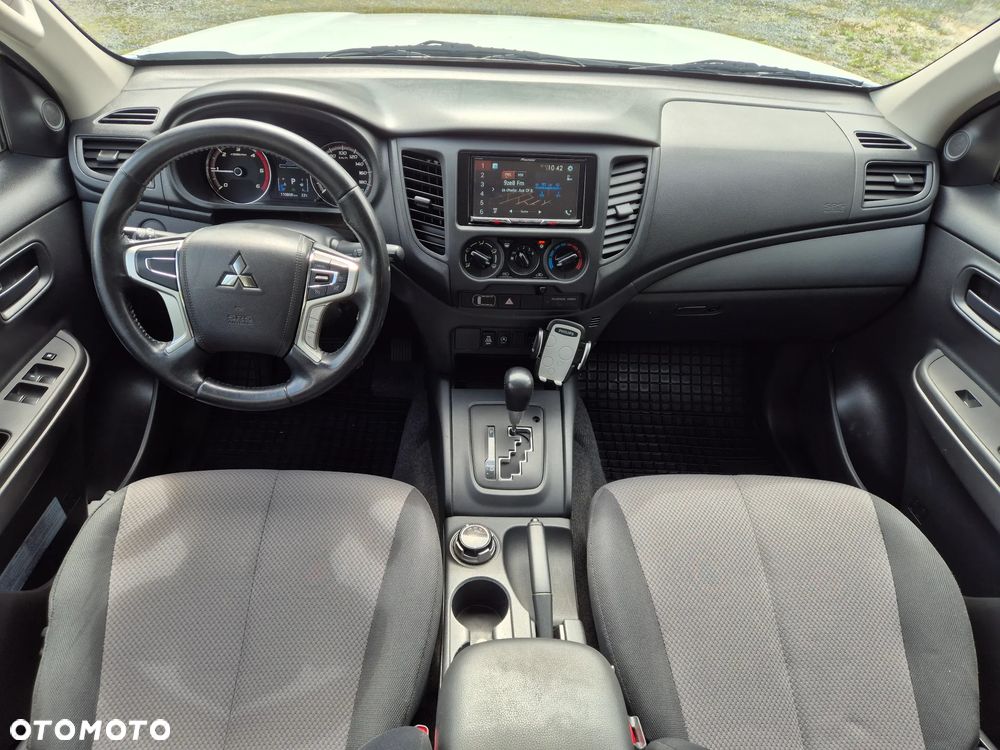 Mitsubishi L200 Pick Up 4x4 S&S Autm Double Cab Plus - 24
