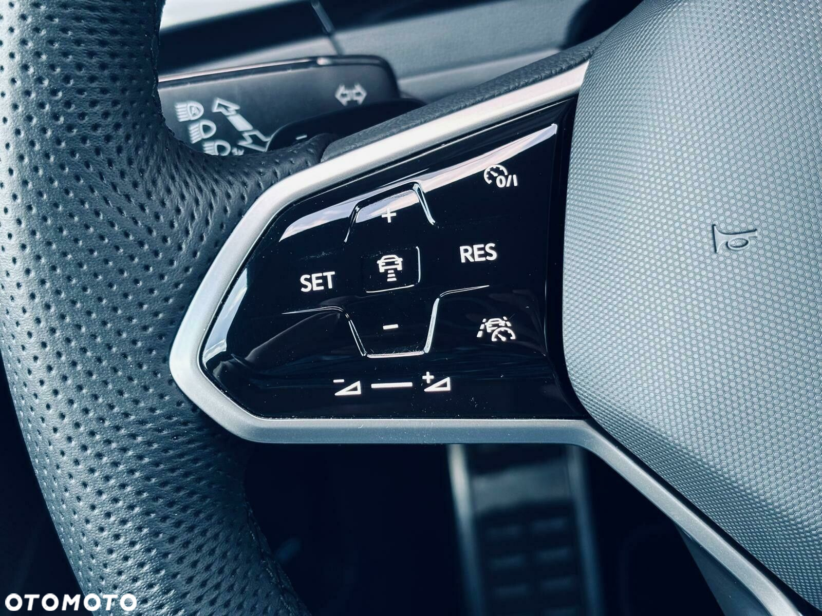 Volkswagen Arteon 2.0 TSI R-Line DSG - 29