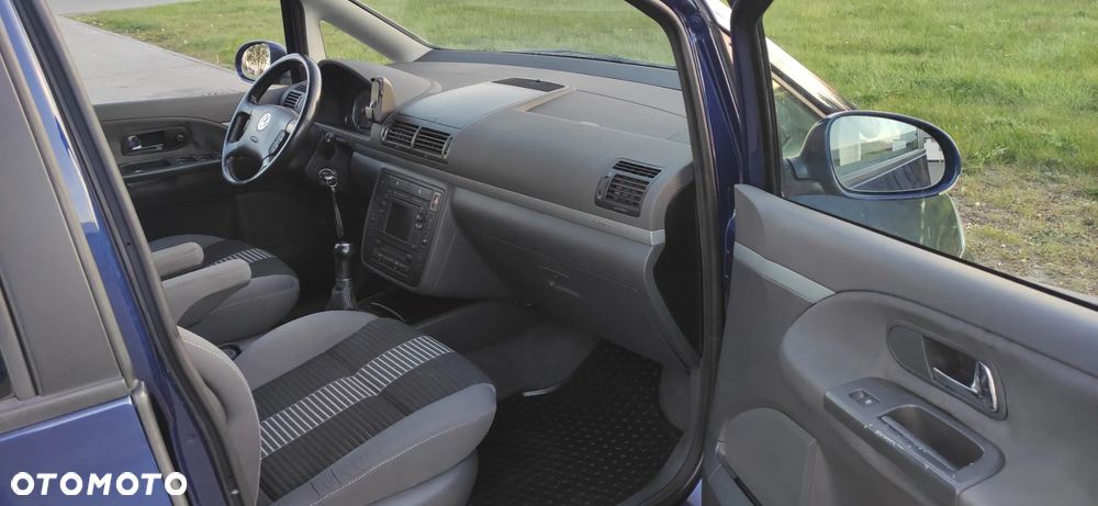 Volkswagen Sharan - 12