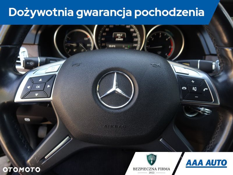 Mercedes-Benz Klasa E - 20