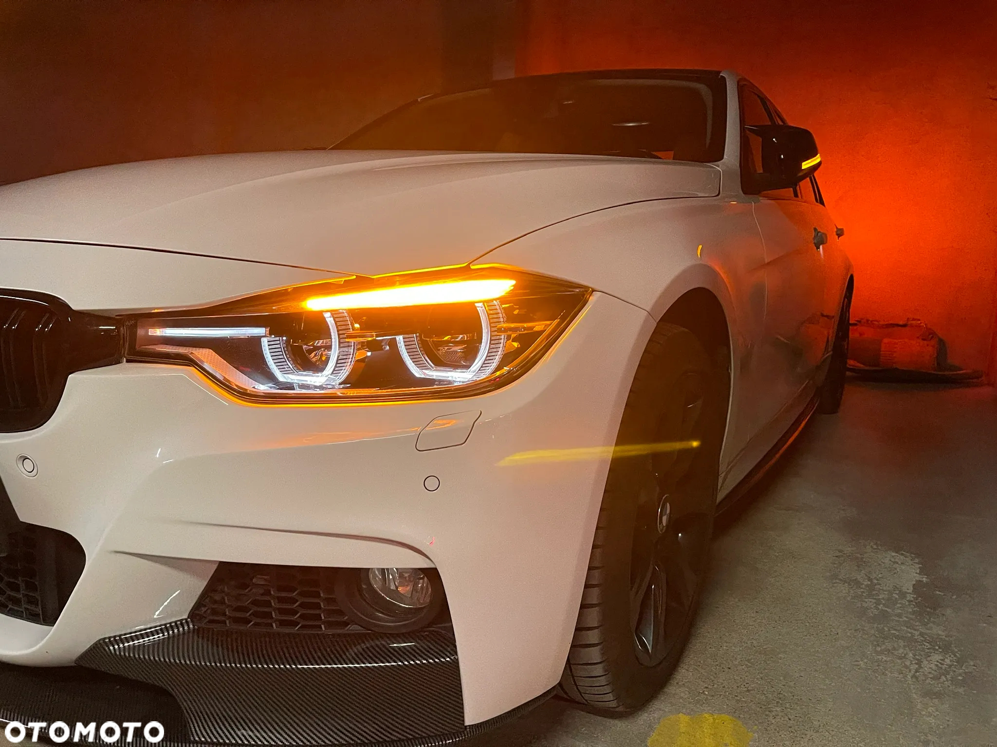 BMW Seria 3 335i xDrive - 29