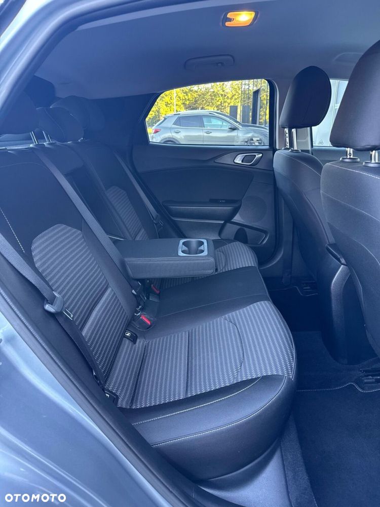 Kia XCeed 1.5 T-GDI M - 28