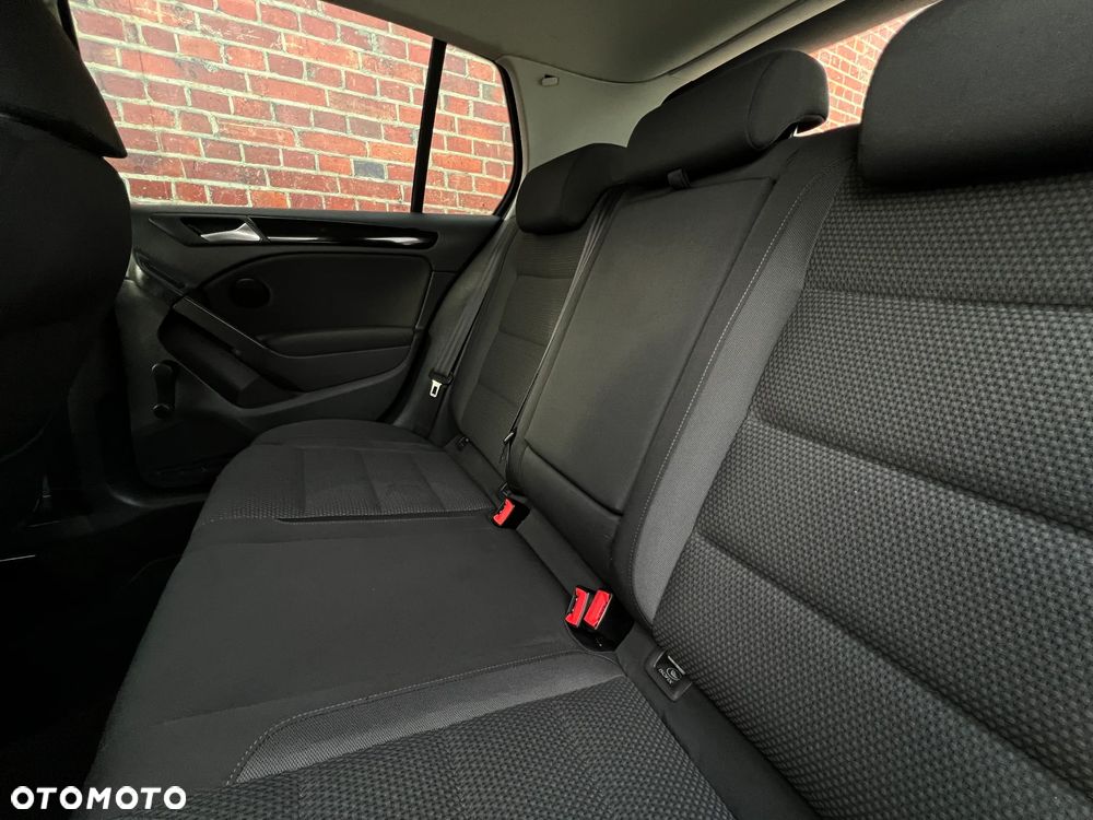 Volkswagen Golf - 17