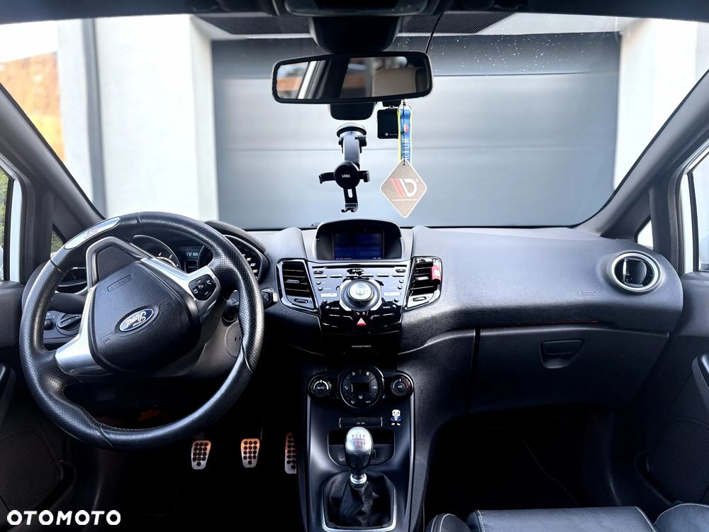 Ford Fiesta 1.6 EcoBoost mit Leder-Sport-Paket ST - 7