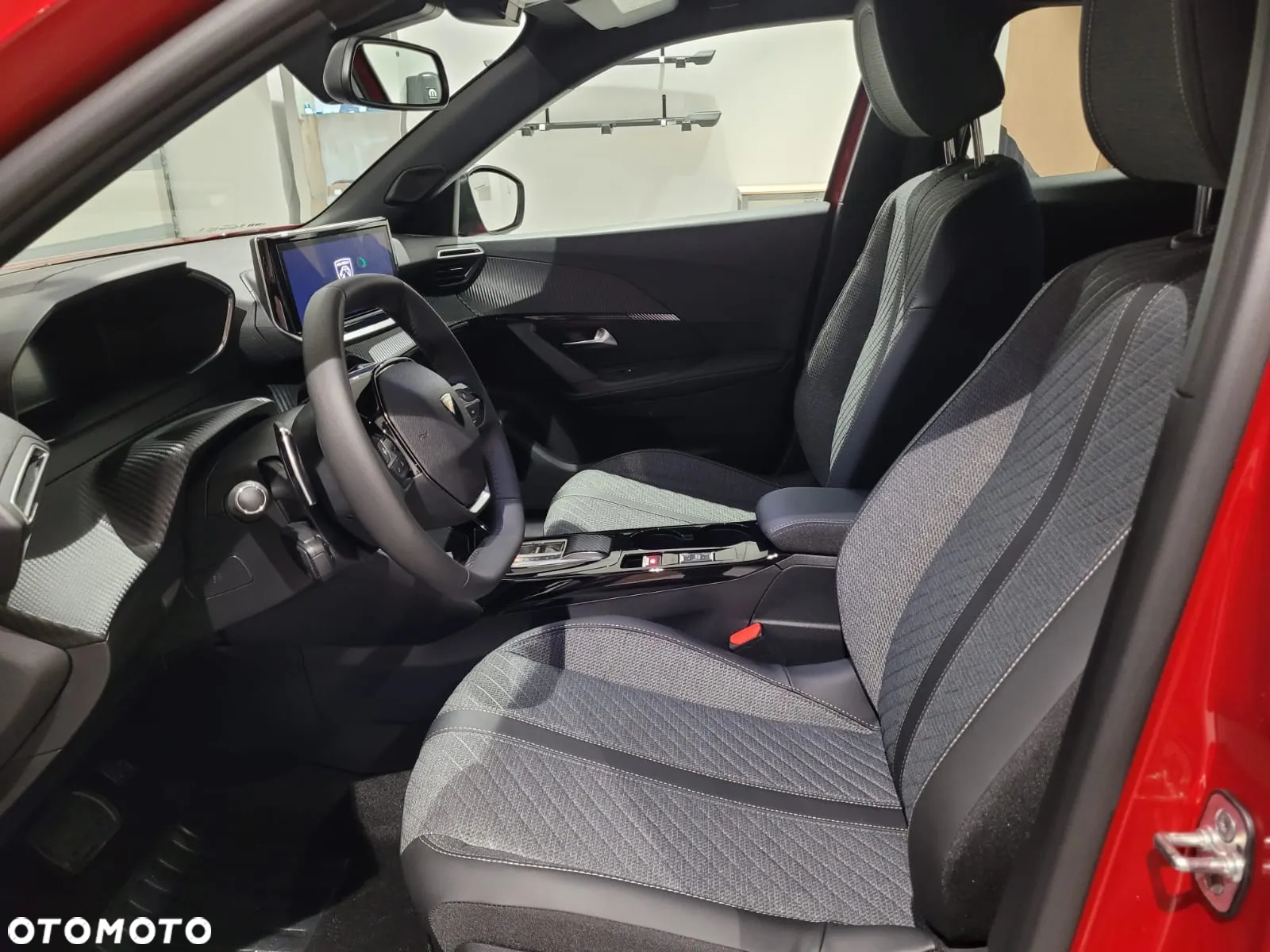 Peugeot 2008 PureTech mHEV Allure e-DCS6 - 11