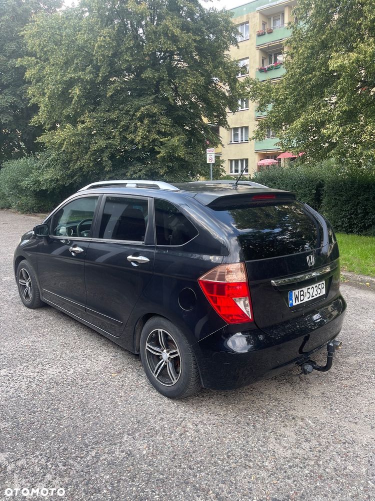 Honda FR-V - 4