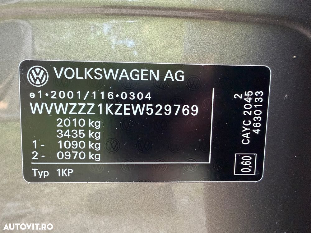 Volkswagen Golf Plus 1.6 TDI DPF Life - 17