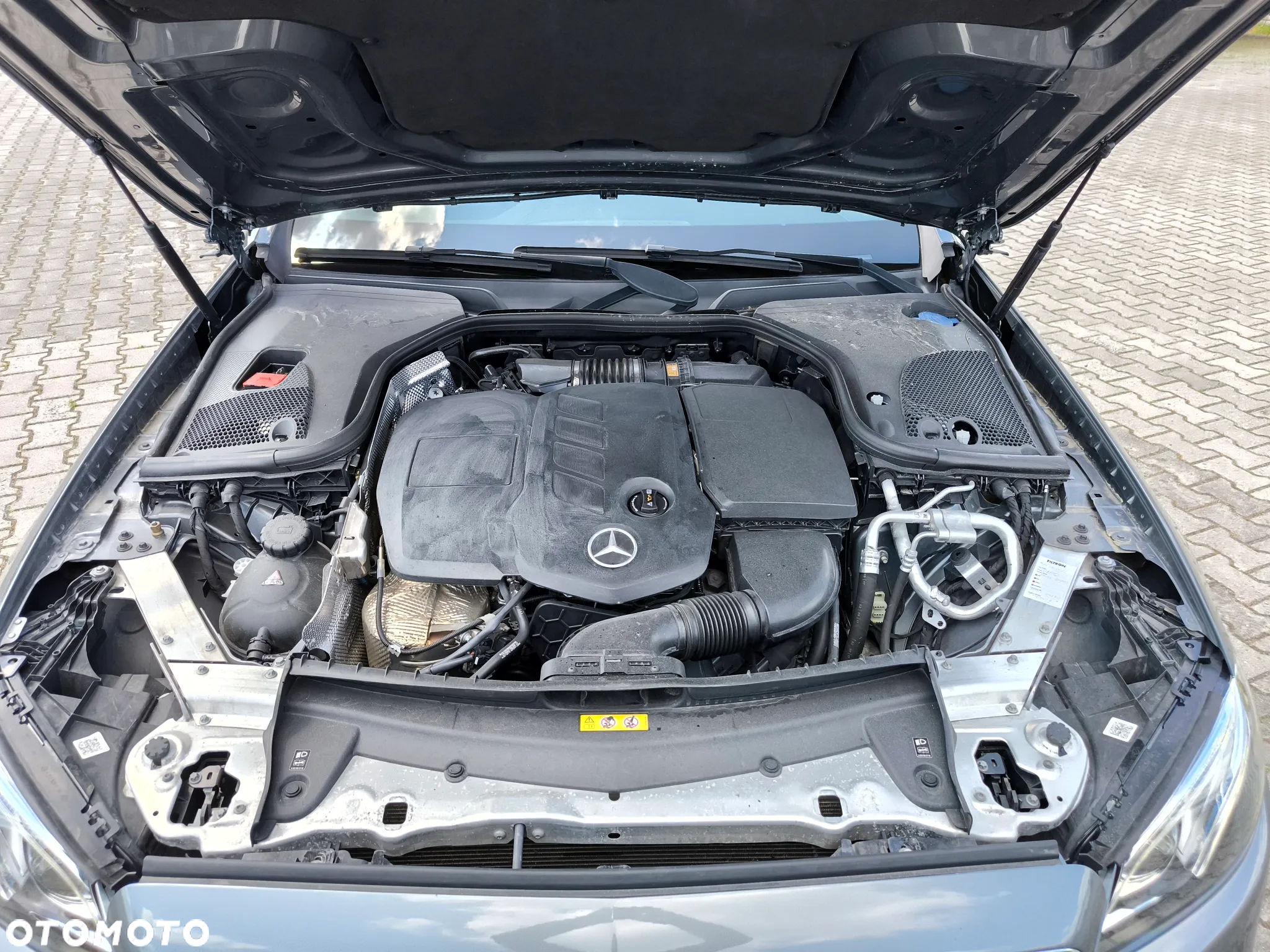 Mercedes-Benz Klasa E 200 d 9G-TRONIC - 31