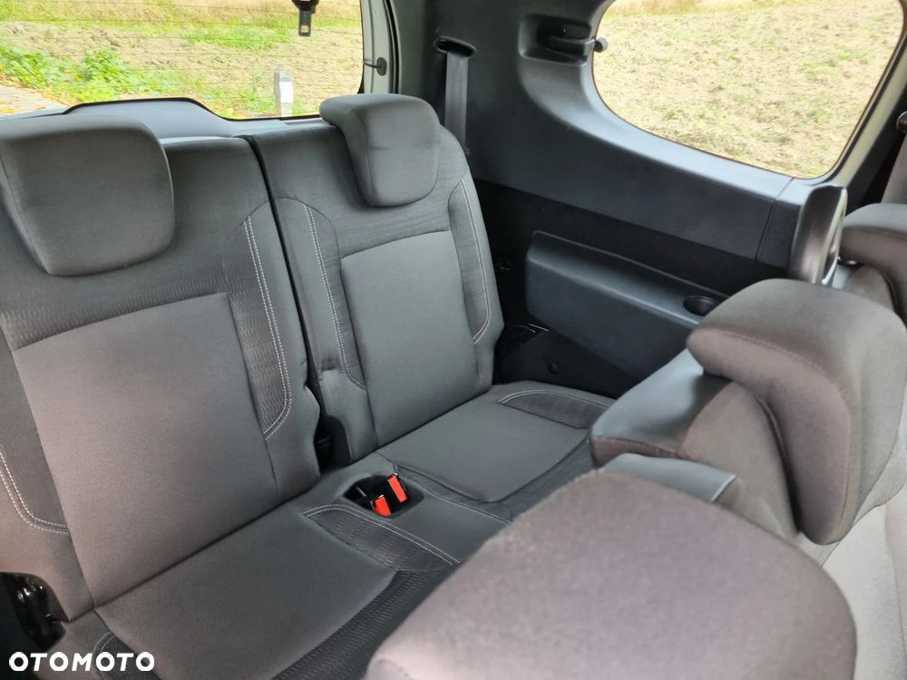Dacia Lodgy TCe 115 Comfort - 24