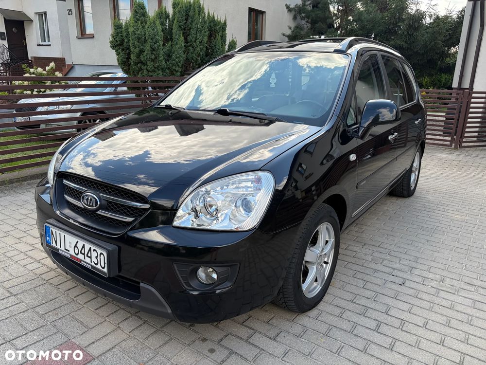 Kia Carens - 1