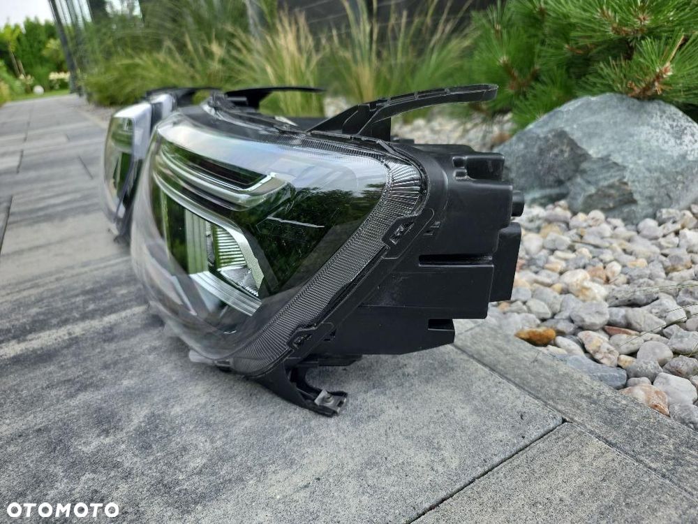 DACIA DUSTER 2 II LIFT Lampy przód Full Led 260602515R 260109550R Chrom - 5