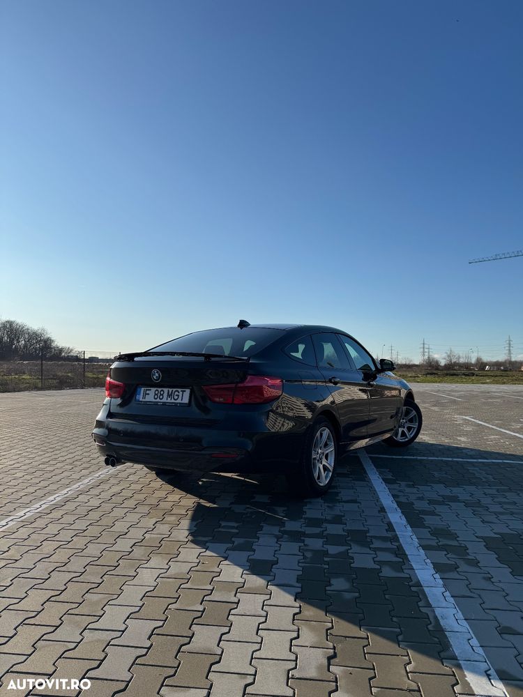 BMW Seria 3 320d xDrive AT MHEV - 4