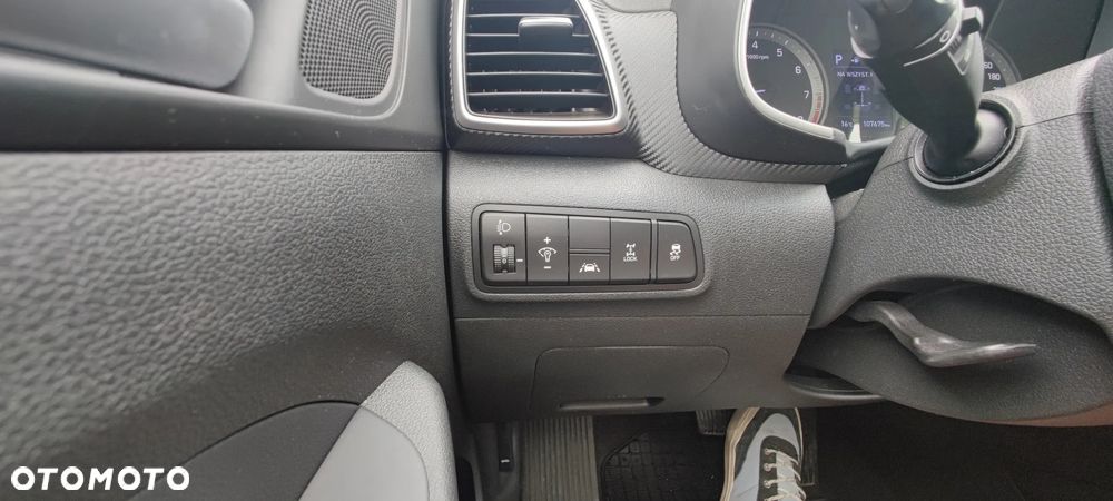 Hyundai Tucson 1.6 GDi 4WD DCT Trend - 24