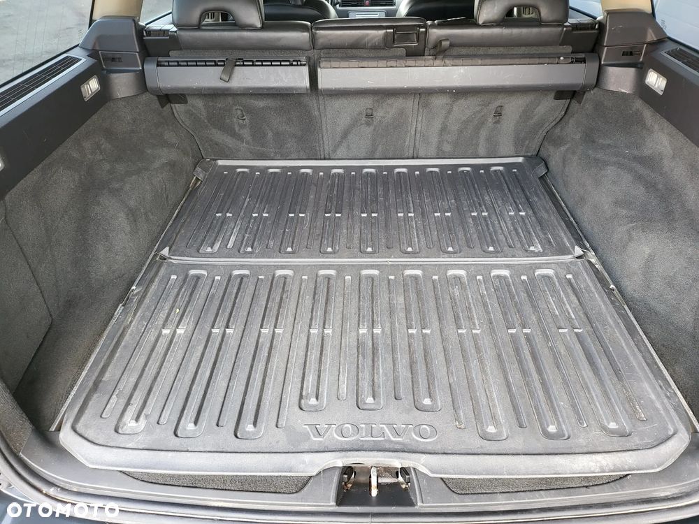 Volvo V70 2.5T Summum - 30