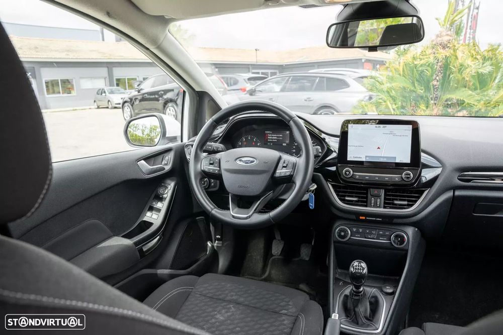 Ford Fiesta 1.0 EcoBoost MHEV Vignale - 8
