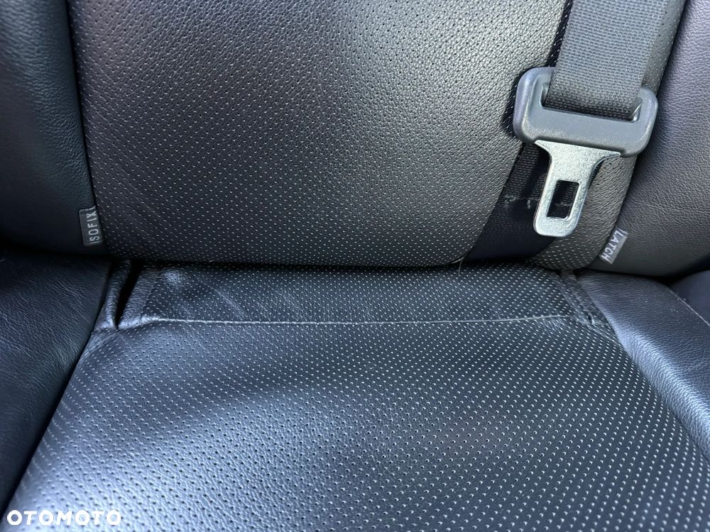 Toyota Avensis 2.0 D-4D Executive - 20