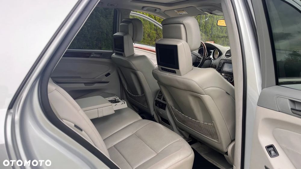 Mercedes-Benz ML 63 AMG 4-Matic - 26