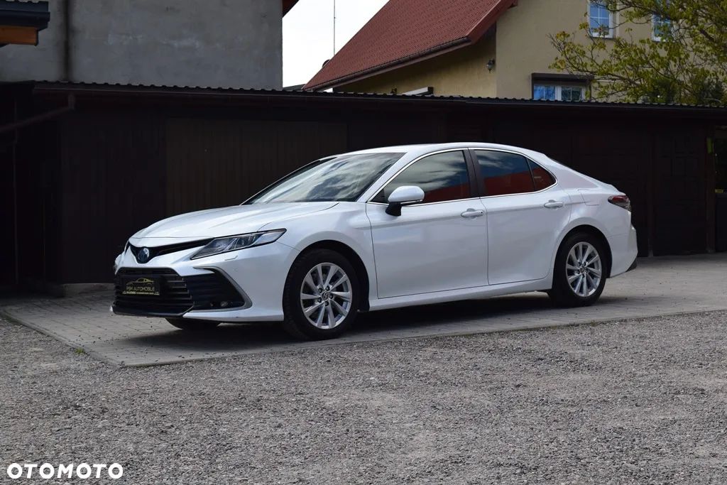 Toyota Camry 2.5 Hybrid Comfort CVT - 1
