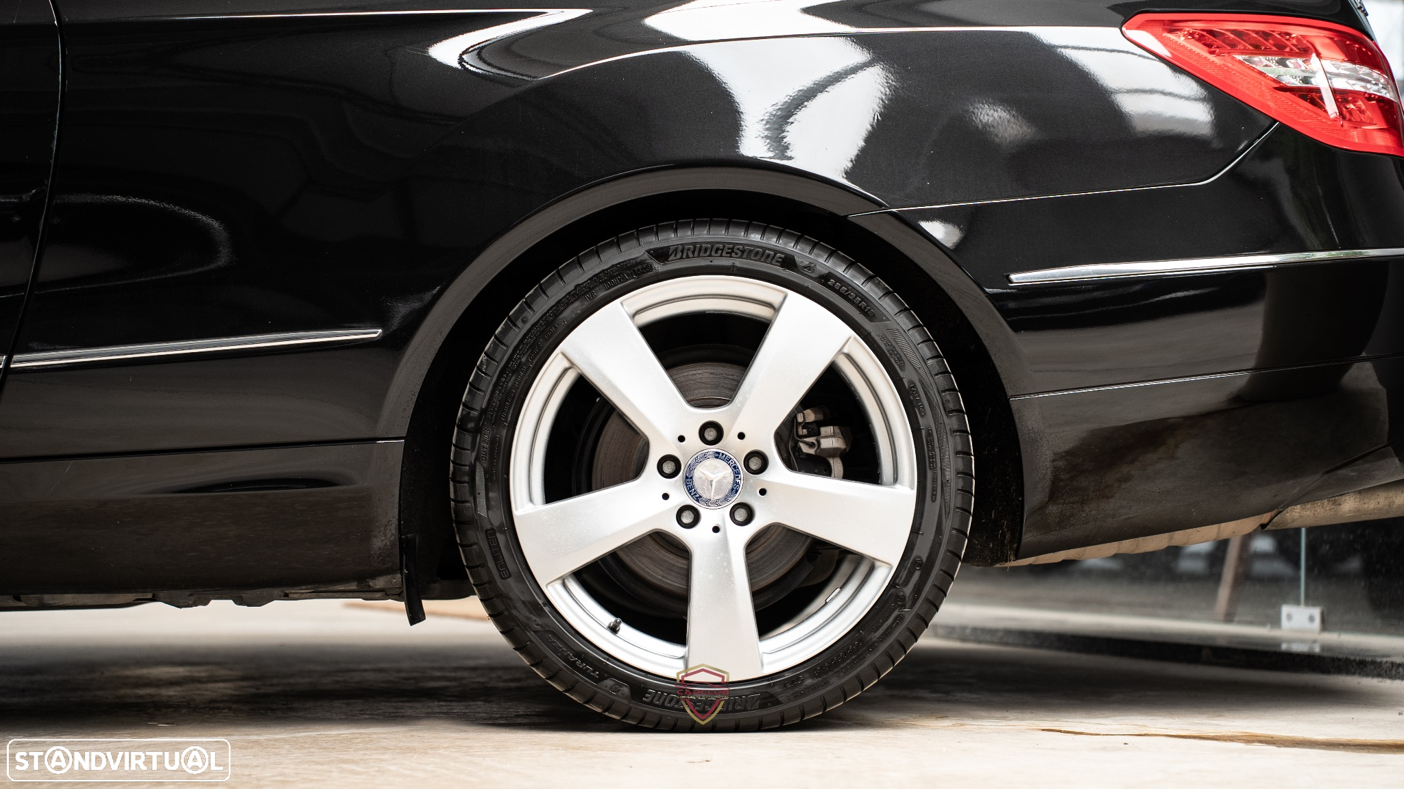Mercedes-Benz E 220 CDi Avantgarde BlueEfficiency Auto - 13