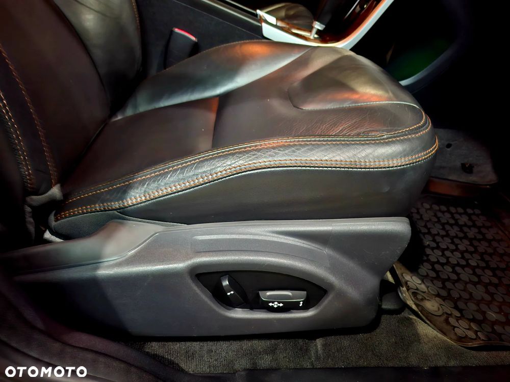 Volvo XC 60 - 12