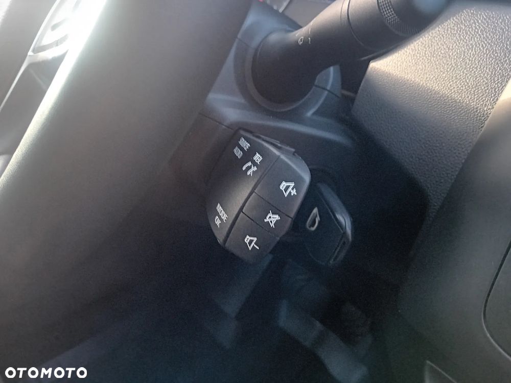 Dacia Duster 1.6 SCe Prestige - 27