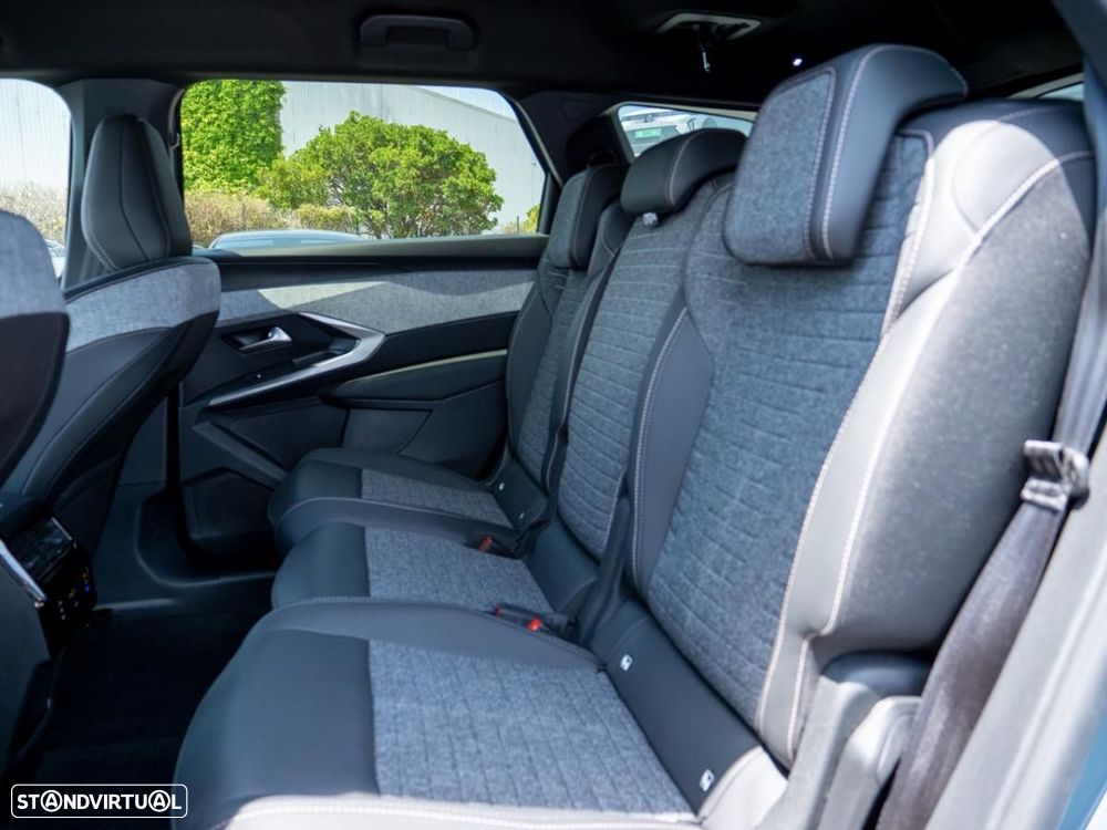 Peugeot E-5008 73 kWh Allure - 27