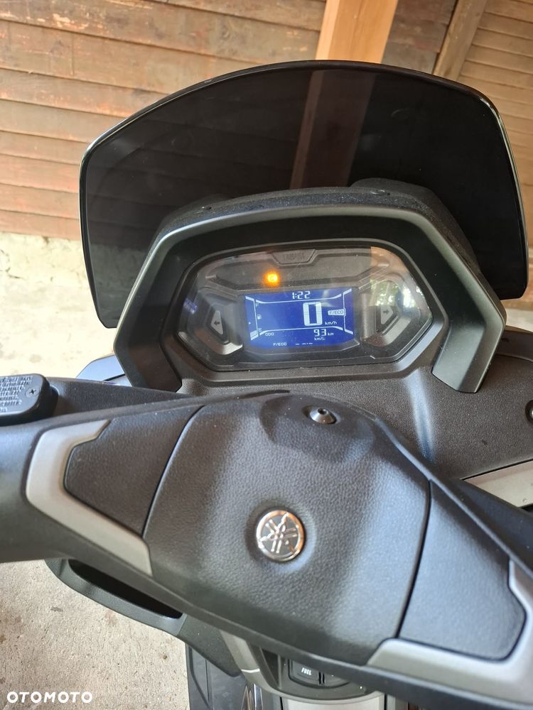 Yamaha NMAX - 6