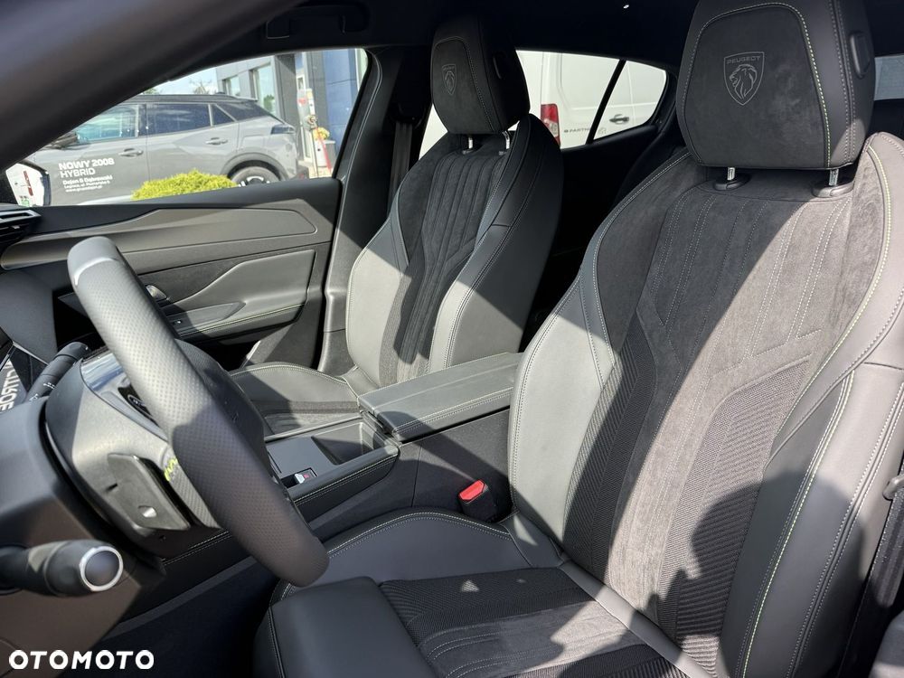 Peugeot 408 1.2 PureTech mHEV GT Exclusive S&S e-DSC6 - 13