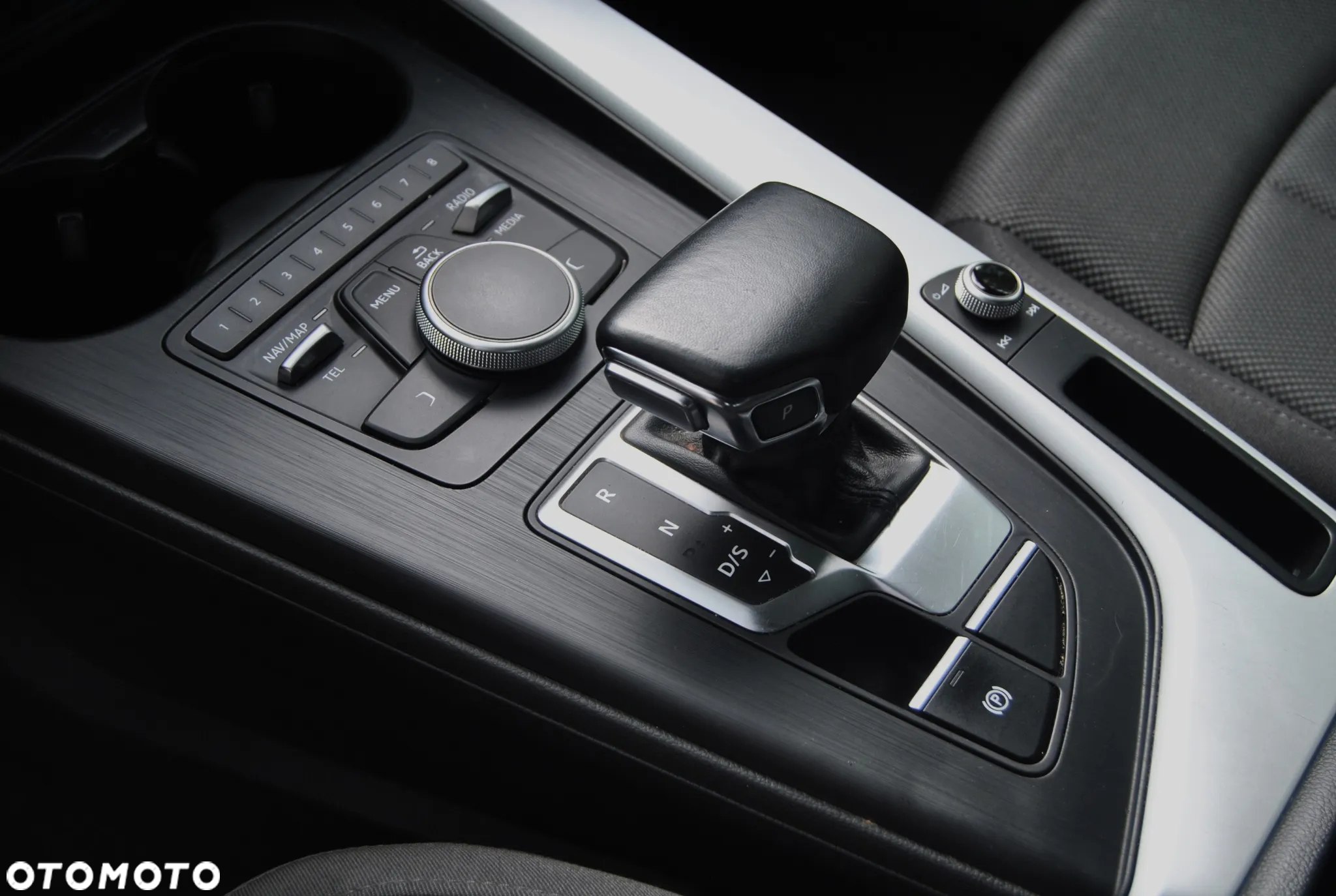 Audi A4 Avant 1.4 TFSI S tronic - 12